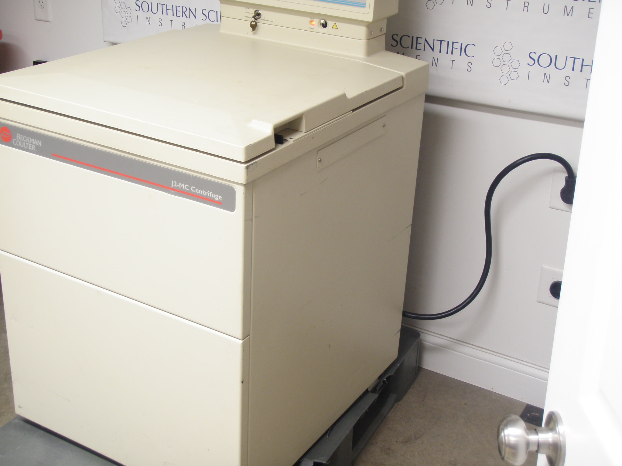 Beckman Coulter J2-MC Refrigerated Centrifuge, Tested and ...